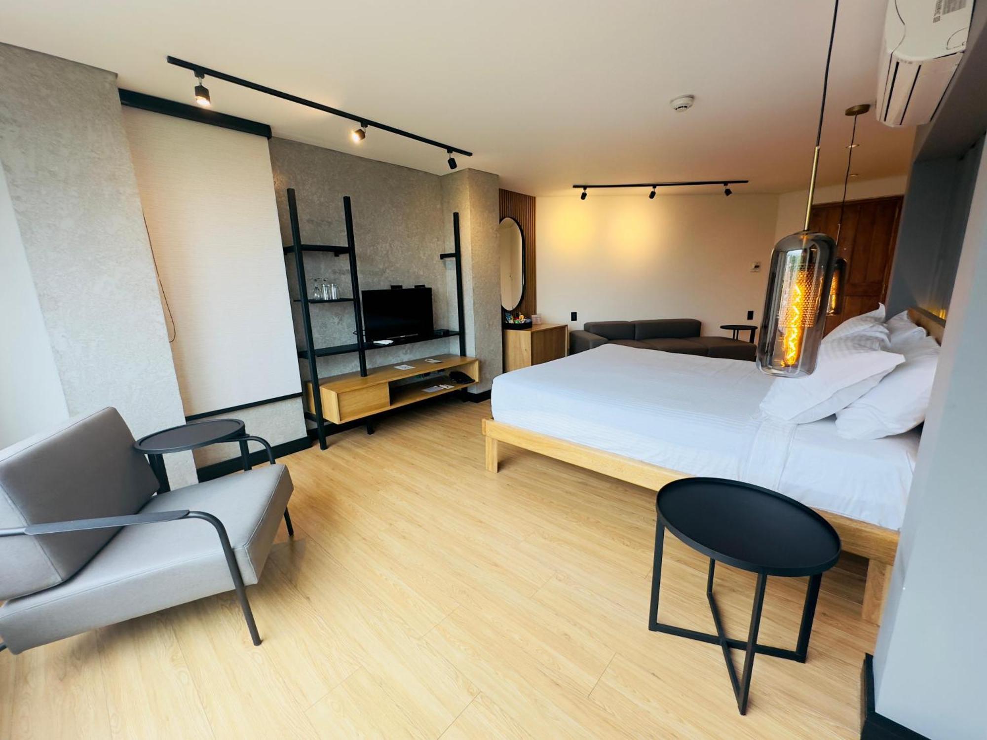 Hotel Casa Victoria Medellín Buitenkant foto